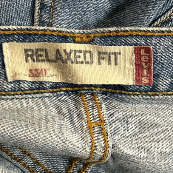 Men's Vintage Levi’s 550 Relaxed Fit Distressed Straight Leg Med Wash Jeans 38 - Picture 4 of 6